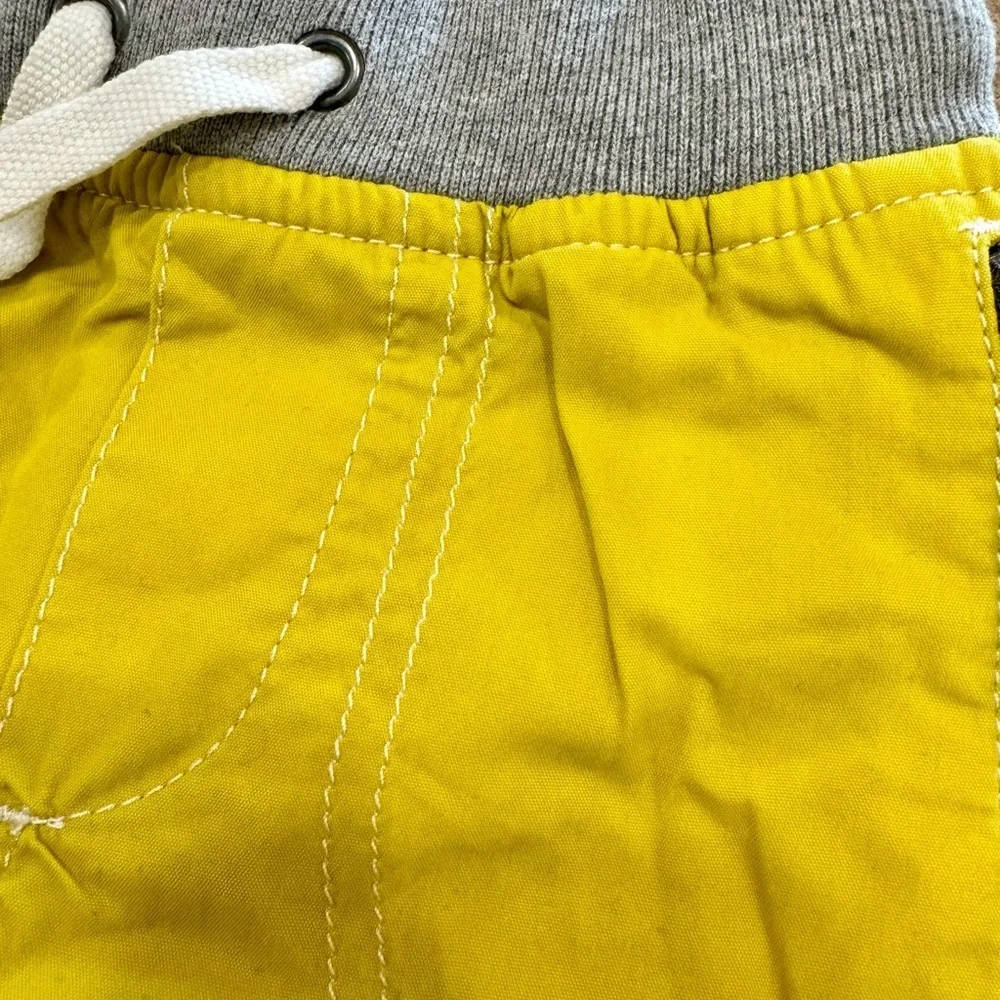 Mini Boden Shorts - Picture 2 of 4